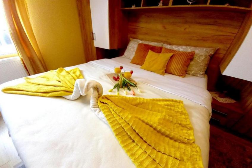 Matan House - Two Bedroom Holiday Home with Hot Tub - foto 14