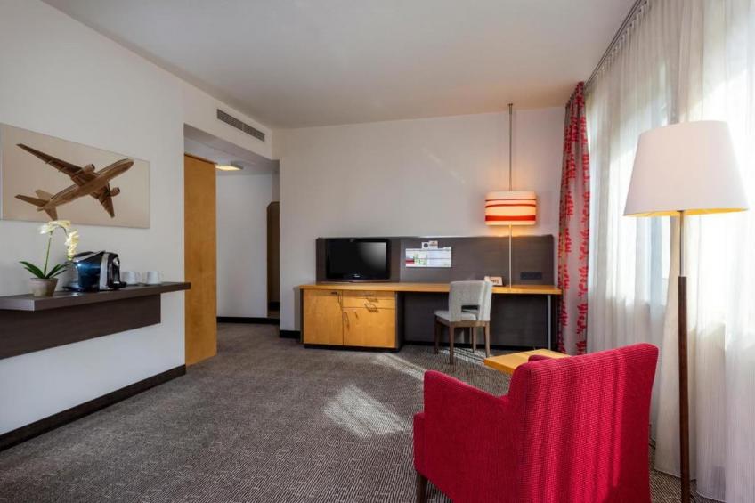 Sunday Hotel Frankfurt One-Bedroom Suite Twin - foto 4