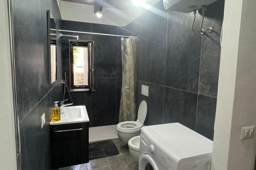 Unabhängige Wohnung im zentralen Bereich von Bosa - foto 13