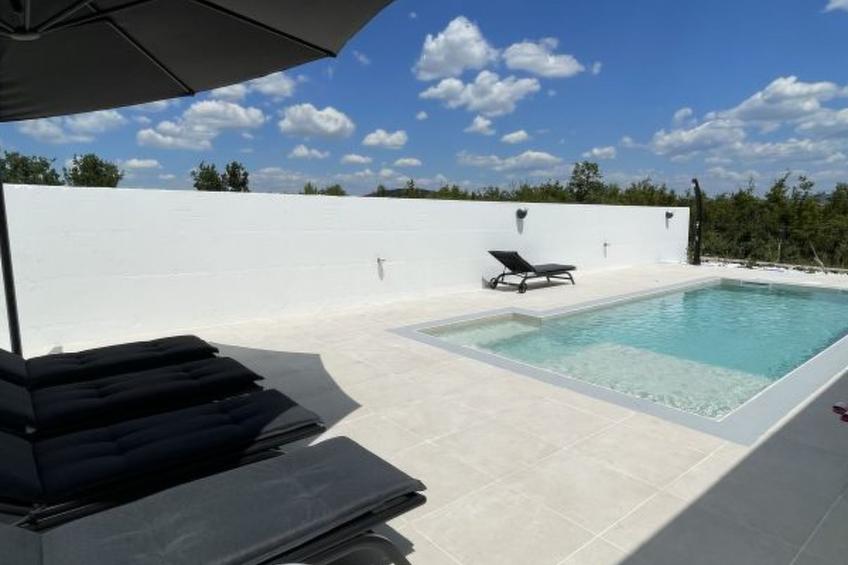 Holiday Home Olivarum with pool