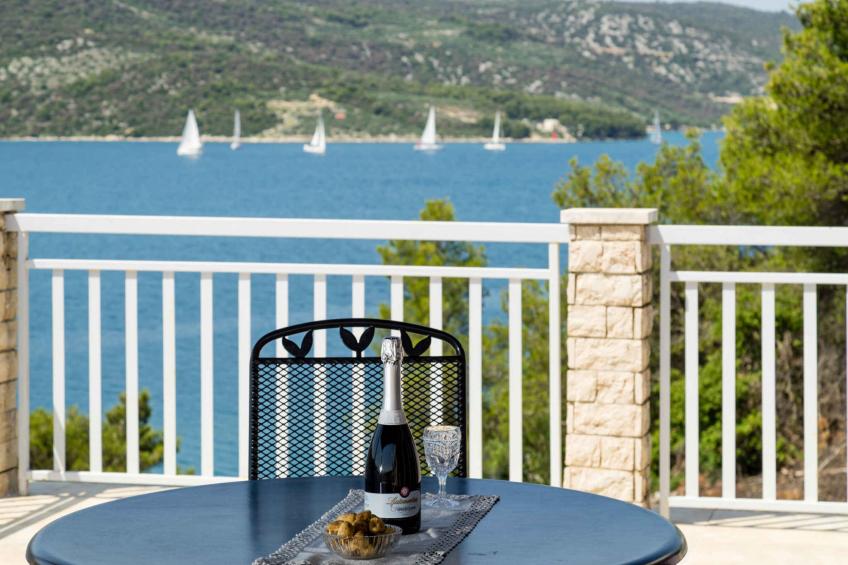 Holiday home with pool, with sea view - BF-GWZNZ - foto 6