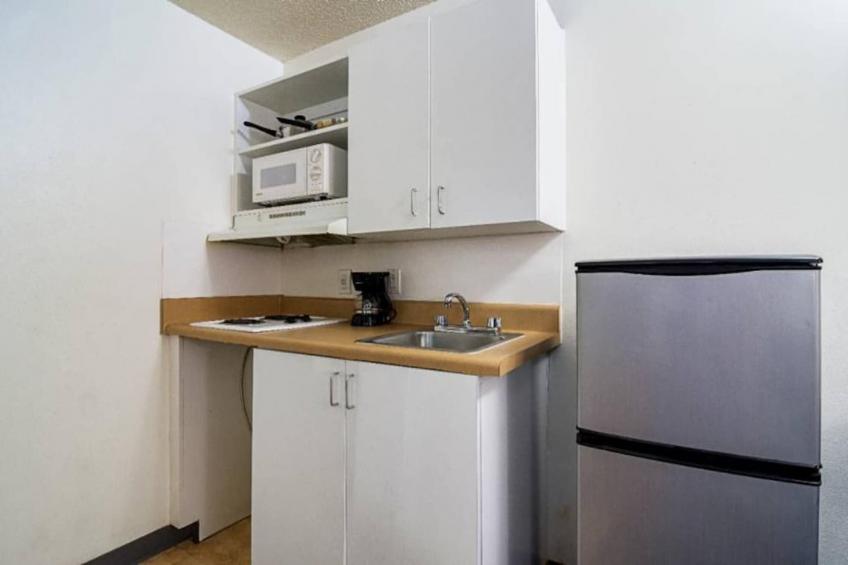 2 Queen Beds  Suite Smoking Kitchen - foto 26