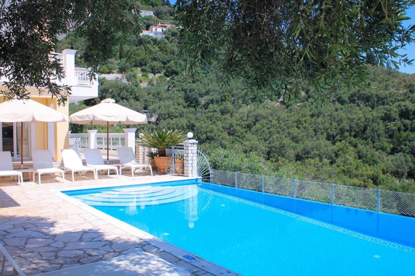 Wunderschöne Villa mit Panoramablick auf das Meer - foto 36