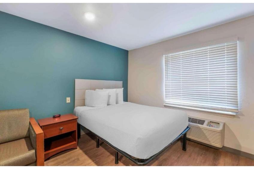 1 Queen Bed | Non-Smoking, Kitchen - foto 18