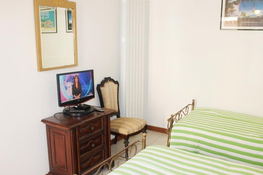 Sehr zentral mit Parkmöglichkeit - foto 20