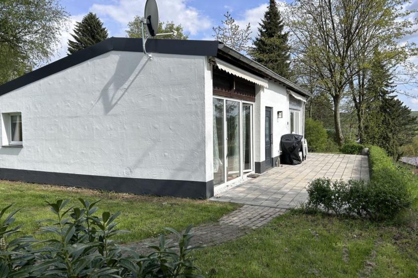 Renoviertes Haus in Husen mit Terrasse und Sauna