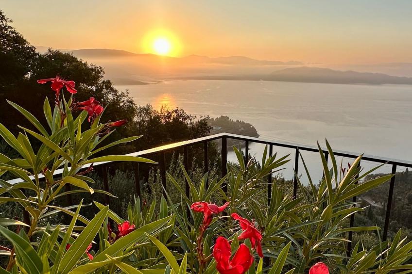 Prächtige Villa in spektakulärer Lage - foto 24