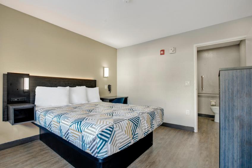 1 Queen Bed  Premium Deluxe - foto 6