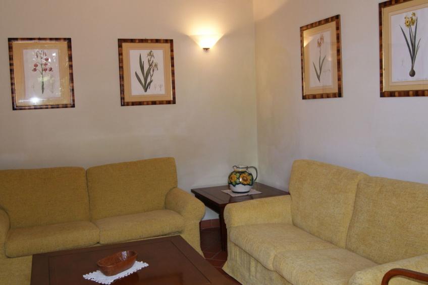 Wohnung mit Privatparkplatz und schöner Aussicht - foto 9