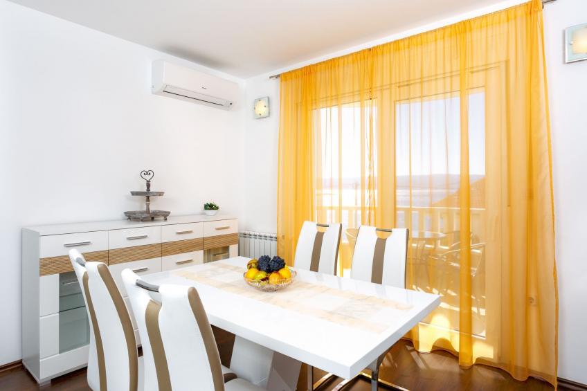 in Dugi Rat mit Großer Terrasse - foto 3