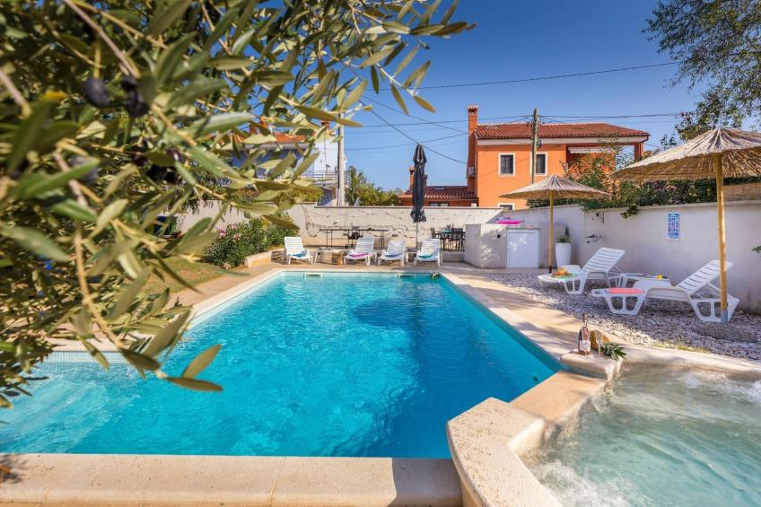 Sabi Relax Zone Apartment - Private Pool & Jacuzzi - foto 10