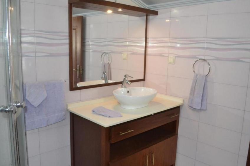 Große, komfortable Villa auf der Insel Terceira - foto 26