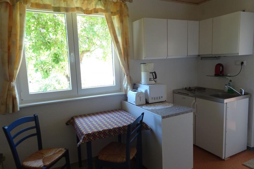 Kleines Ferienhaus mit Garten und Grill in Garitz - foto 6