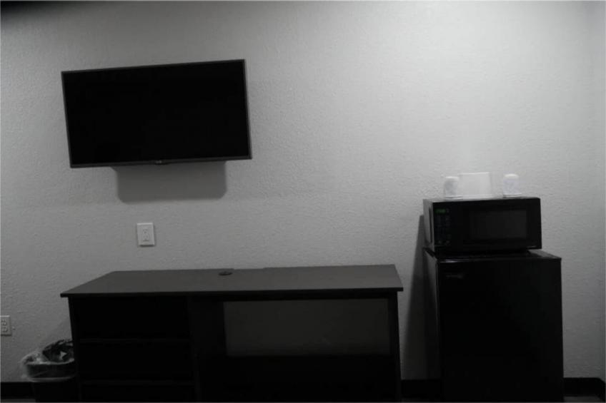2 Queen Beds  Non-Smoking Kitchen - foto 15