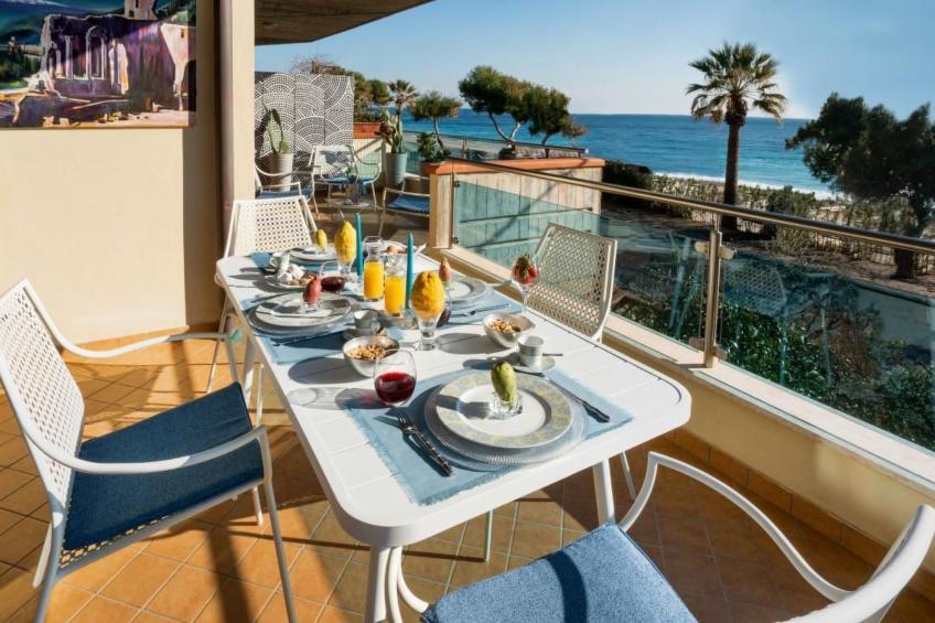 Beachfront Apartment - foto 3