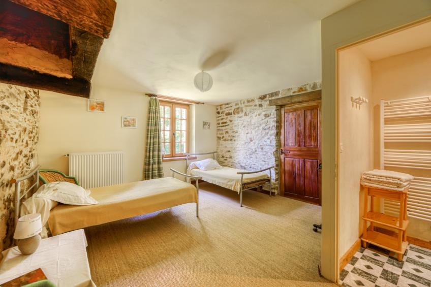 Ancien moulin à eau rénové au bord d'un étang privé - foto 19