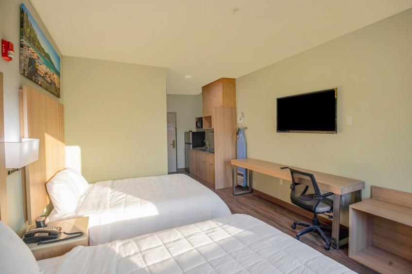 2 Queen Beds with Kitchenette Non-Smoking - foto 12