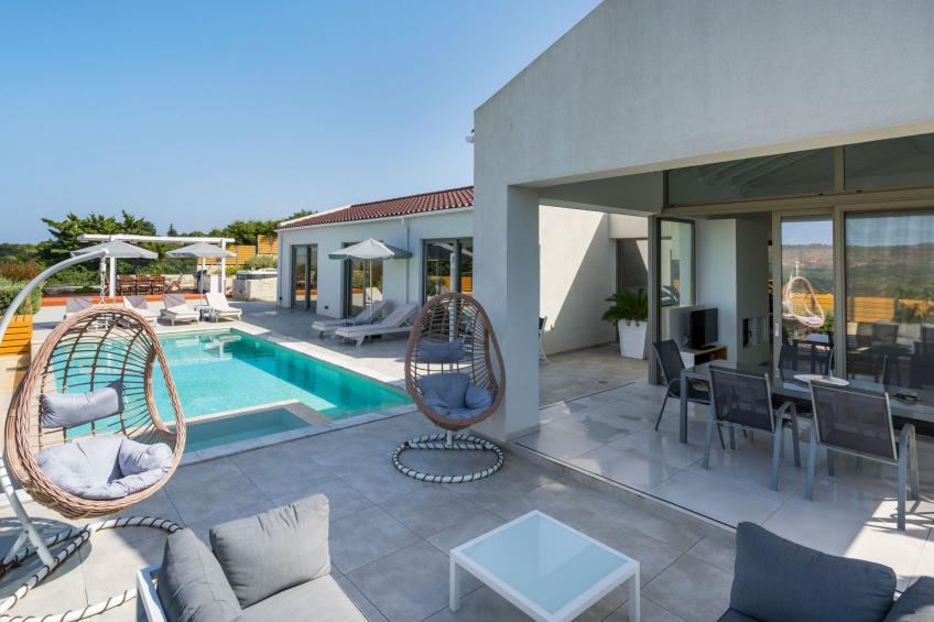 Villa White Harmony 6km vom Strand entfernt mit Pool - foto 3