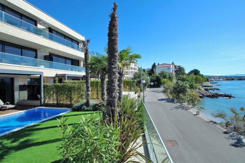 Holiday apartment mit privatem Pool und Meerblick - BF-VJN4T