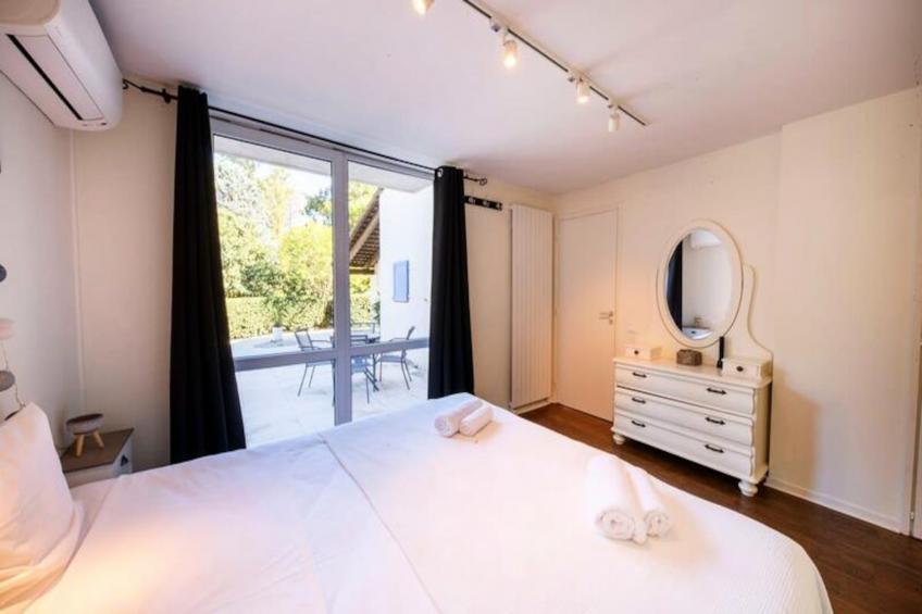 06v - Belle Villa - Jacuzzi - Piscine - Tennis - foto 62