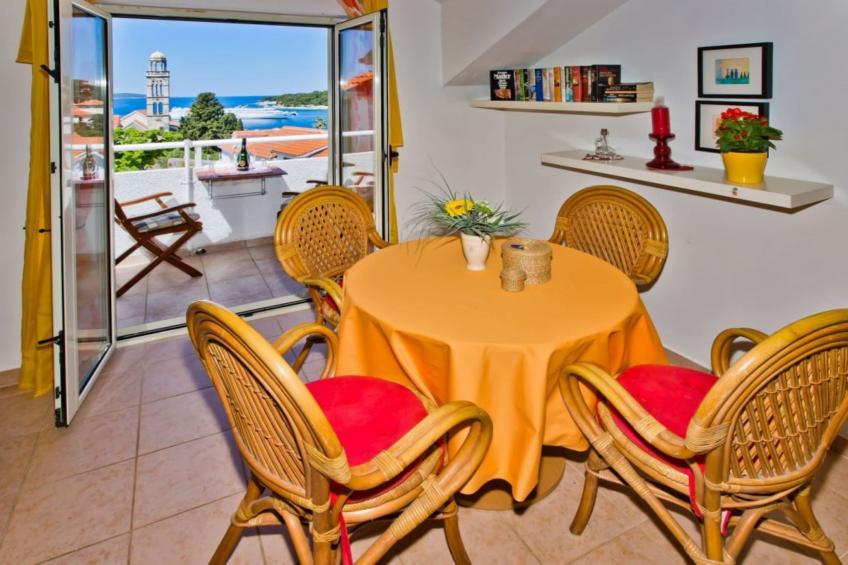 Charming and Sunny Hvar Apartments - One Bedroom Apartment with Balcony (owner 6) - foto 10
