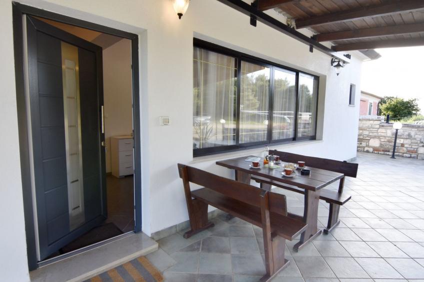 Zweizimmerwohnung mit großer Terrasse in Grupija bei Umag - foto 2