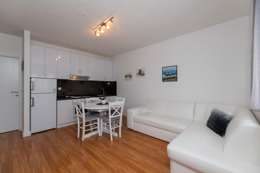 Villa Supetar Garden - Two Bedroom Apartment with Terrace