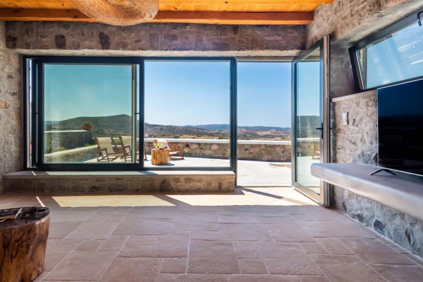 PETRA RESIDENCE MINI POOL SPA MILOS