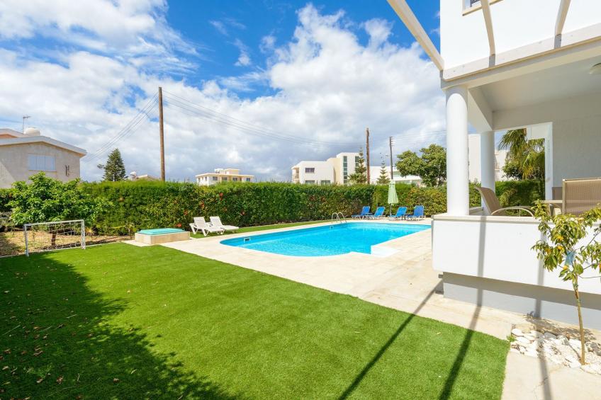 4-Schlafzimmer-Villa mit privatem Pool in Ayia Napa - foto 4