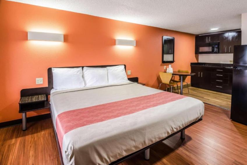 1 KING BED  NON-SMOKING KITCHEN - foto 11