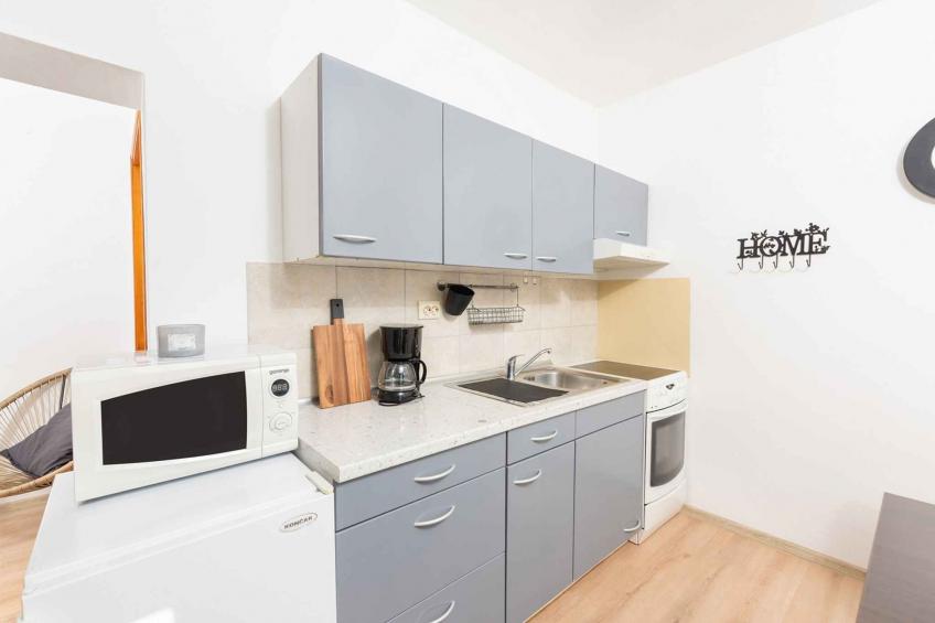 Holiday apartment with community pool - BF-MHFWZ - foto 9