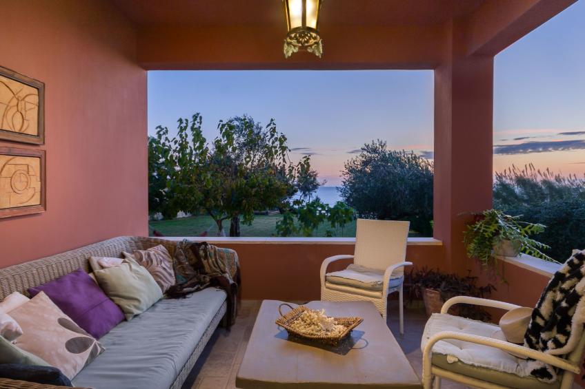 Idyllisch gelegene und luxuriöse Villa mit Veranda und Pavillon - foto 15