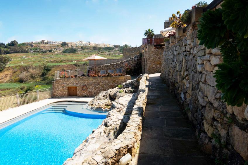 Villeleynah Amazing Gozitan Villa + Pool