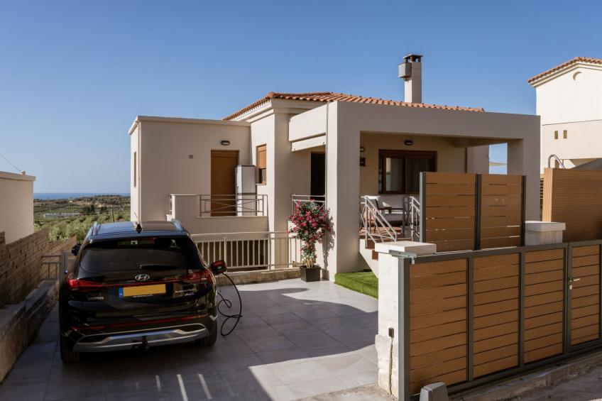 3-Schlafzimmer-Villa mit privatem Pool und Ladegerät für Elektroautos - foto 24