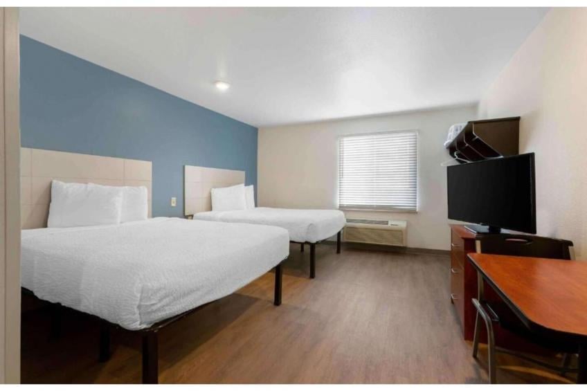 2 Queen Beds  Non-Smoking Kitchen - foto 11