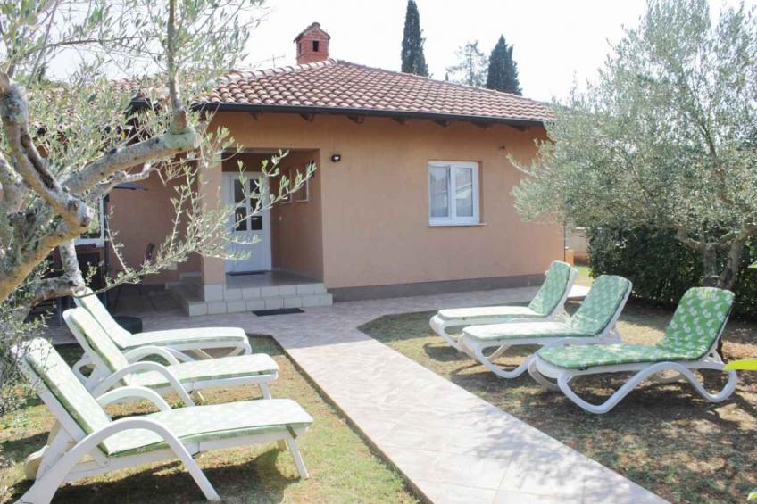 Holiday home with air conditioning - BF-FBTJH