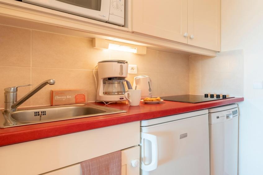 Pierre & Vacances Village Pont Royal en Provence Apartment 6 people - 1 bedroom + 1 sleeping alcove - Balcony or terrace - foto 4