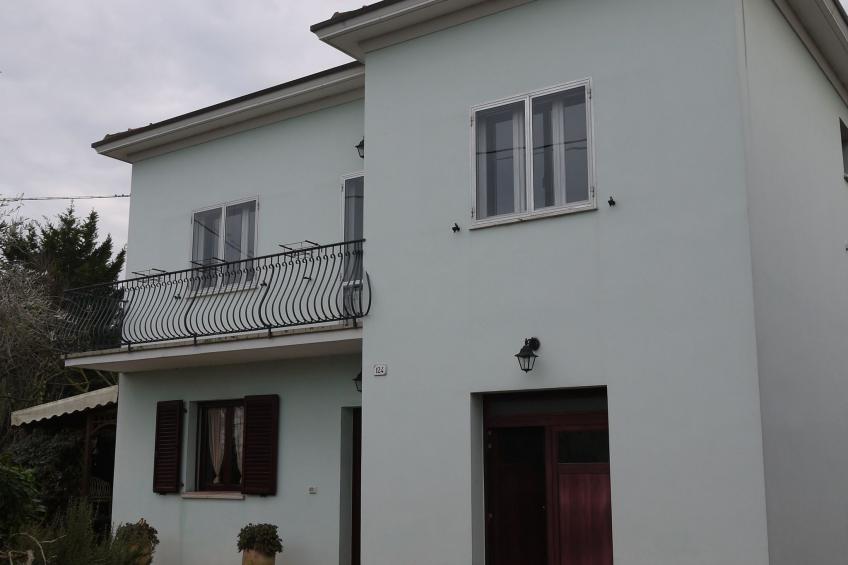 Wohnung mit Privatparkplatz - foto 24