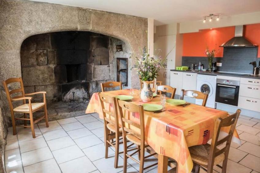 Gîte de France Le gîte gévaudan, 6/7 personnes au bacon 2 épis - foto 2