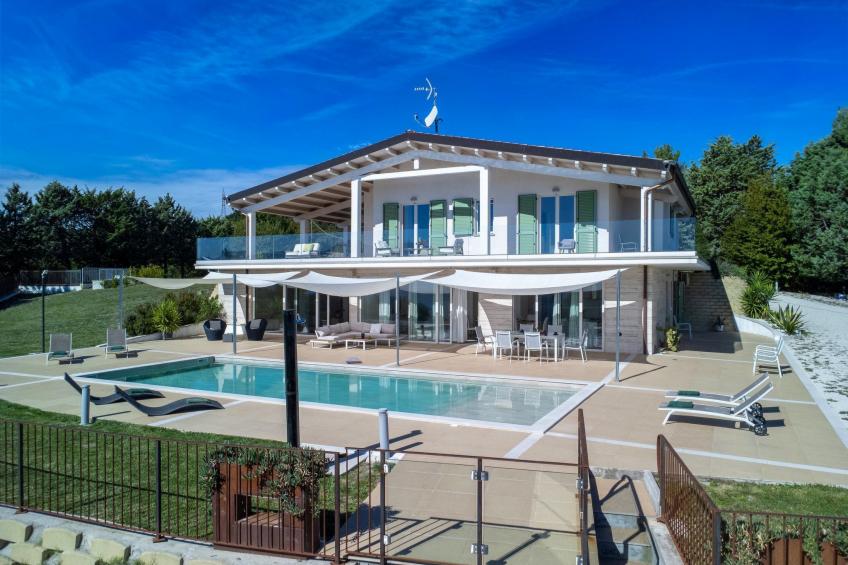 Villa Montefalcone, Außen- und Innenpool - foto 16