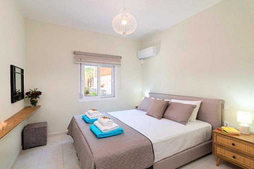 Villa "Etoile Villa" mit Blick auf das Wasser - foto 27