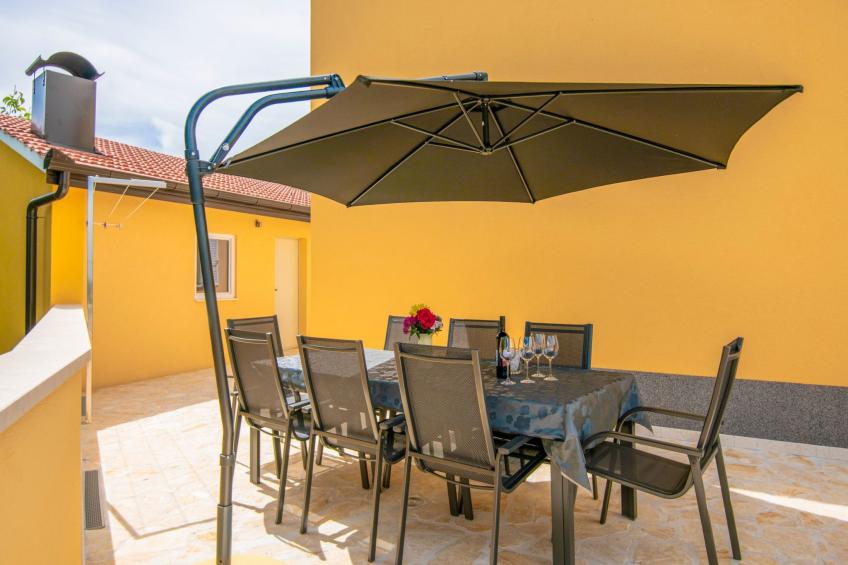 Villa "Mile" mit beheiztem Pool, Grill und Terrasse - foto 23