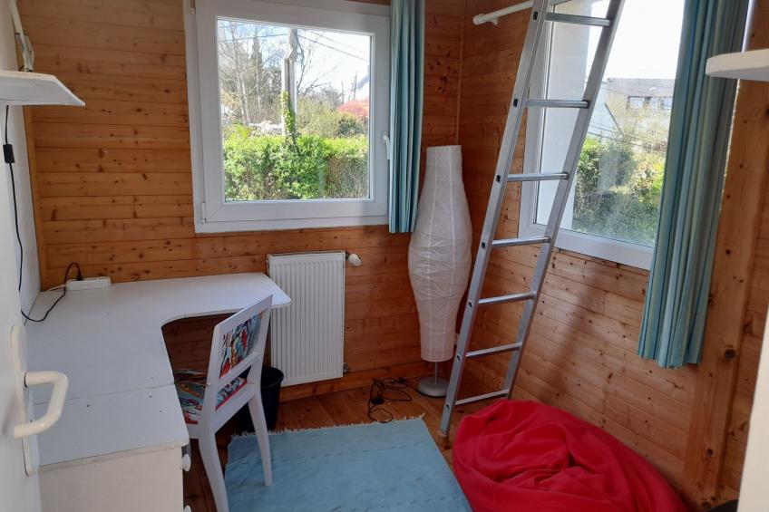 Kleine Wohnung in großem Familienhaus - foto 3