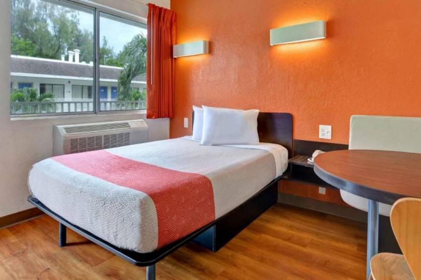 1 Queen Bed - foto 8