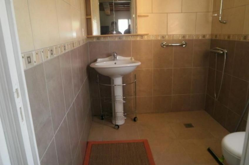 Barrierefreies Haus mit Garten und Terrasse - foto 13