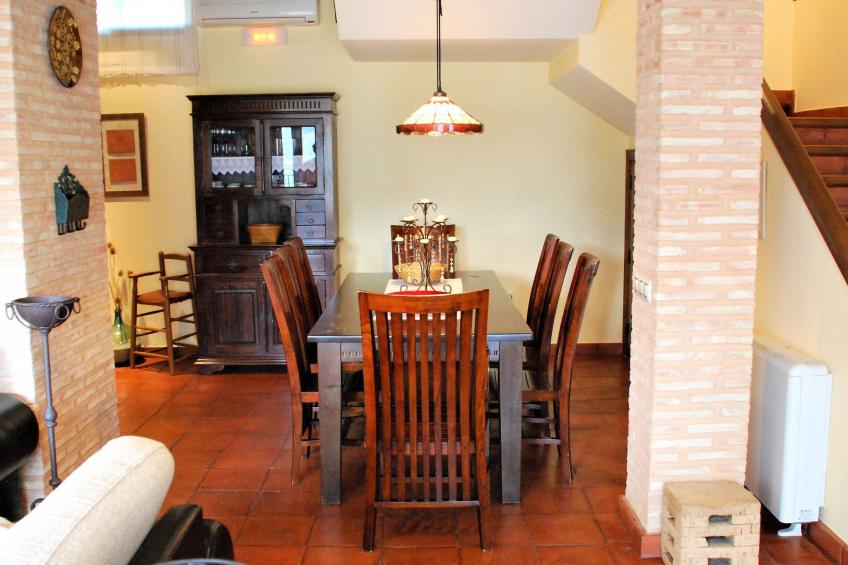 4-Schlafzimmer-Haus mit Schwimmbad - foto 12