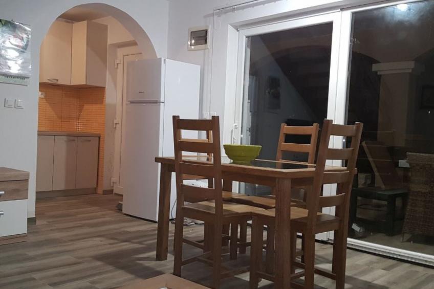 Am Fluss gelegenes Haus mit Galerieschlafplätzen - foto 26