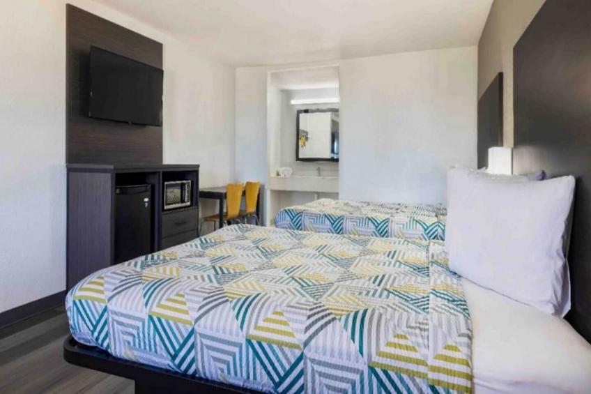 2 Queen Beds  Non-Smoking - foto 7