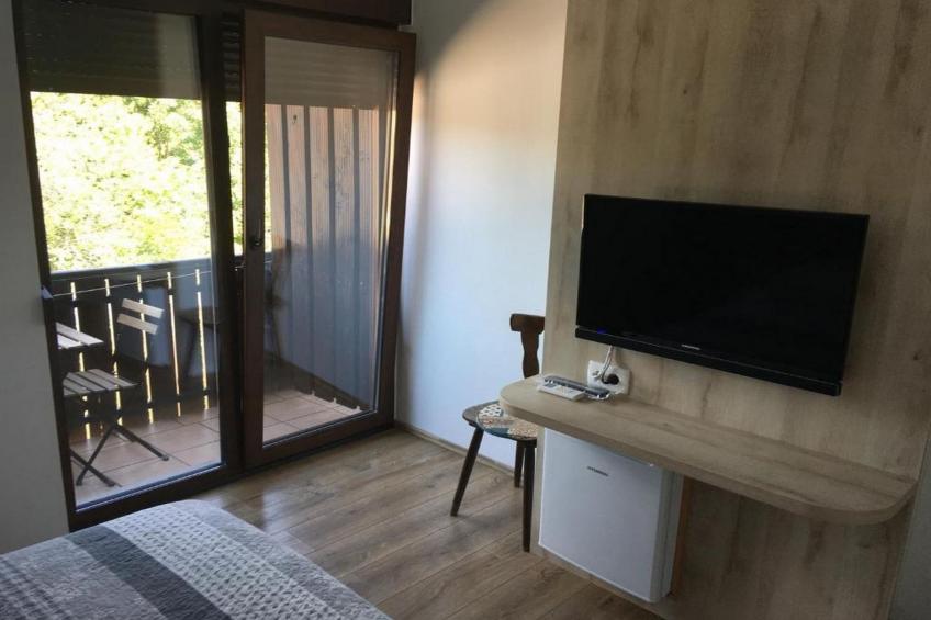 Guesthouse Family Bosnic - Duplex Family Room with Balcony - Gallery - 1 - foto 12