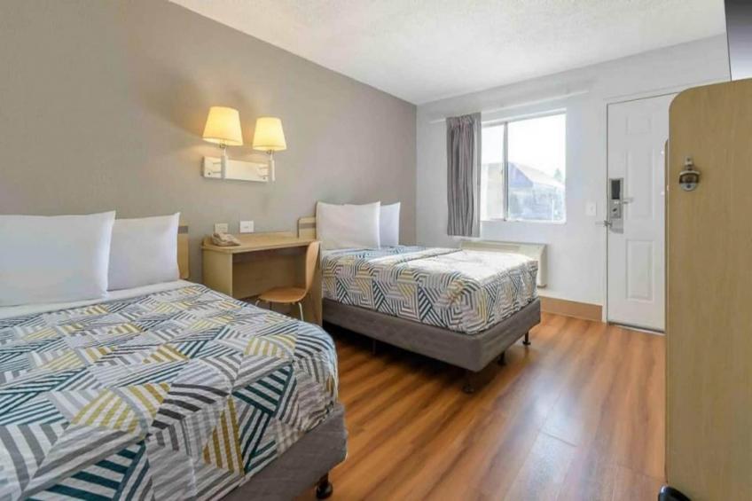 2 Queen Beds  Micfridge - foto 30